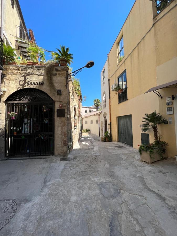 Vicolo Del Vento Stanza Scirocco Ξενοδοχείο Παλέρμο Εξωτερικό φωτογραφία